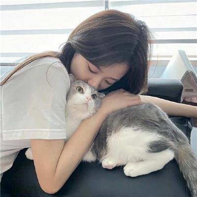 远离关闭的门